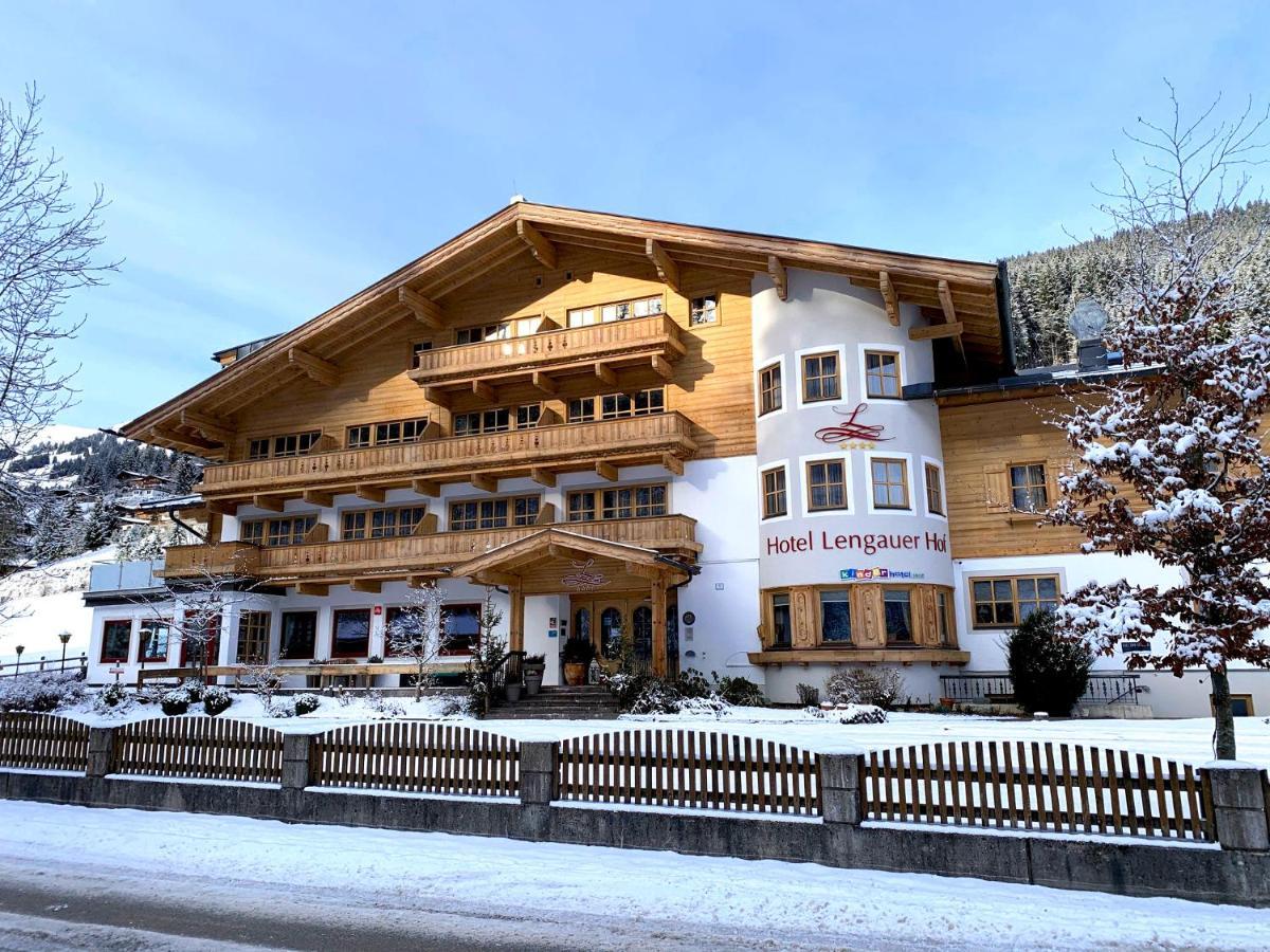Familienhotel Lengauer Hof Saalbach-Hinterglemm Exterior photo
