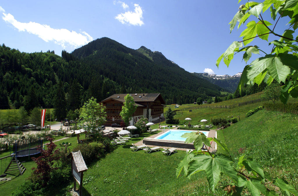 Familienhotel Lengauer Hof Saalbach-Hinterglemm Exterior photo